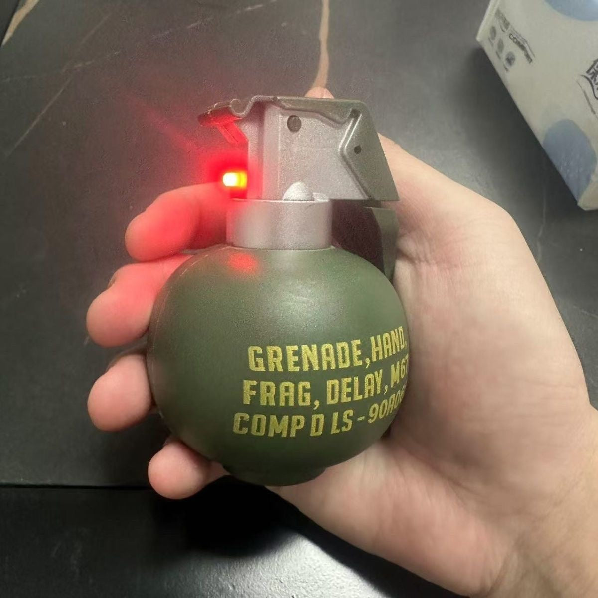green-m65-light-and-sound-grenade