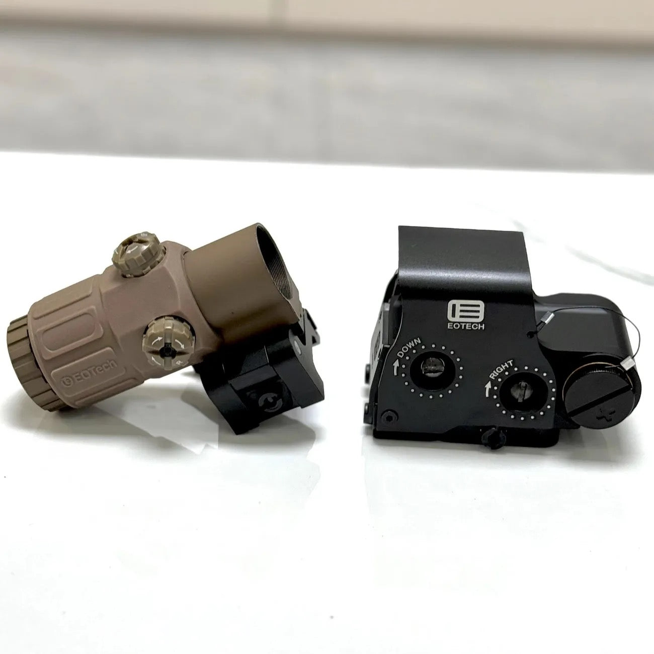 Sand-colored G33+black 558