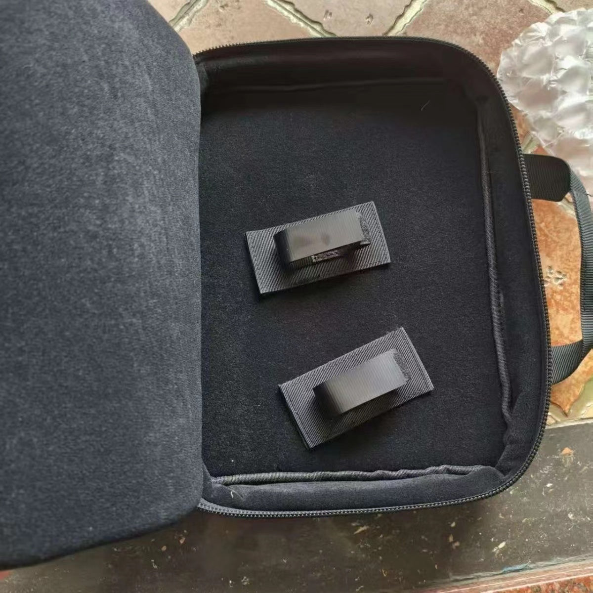 2011-storage-bag-interior-view