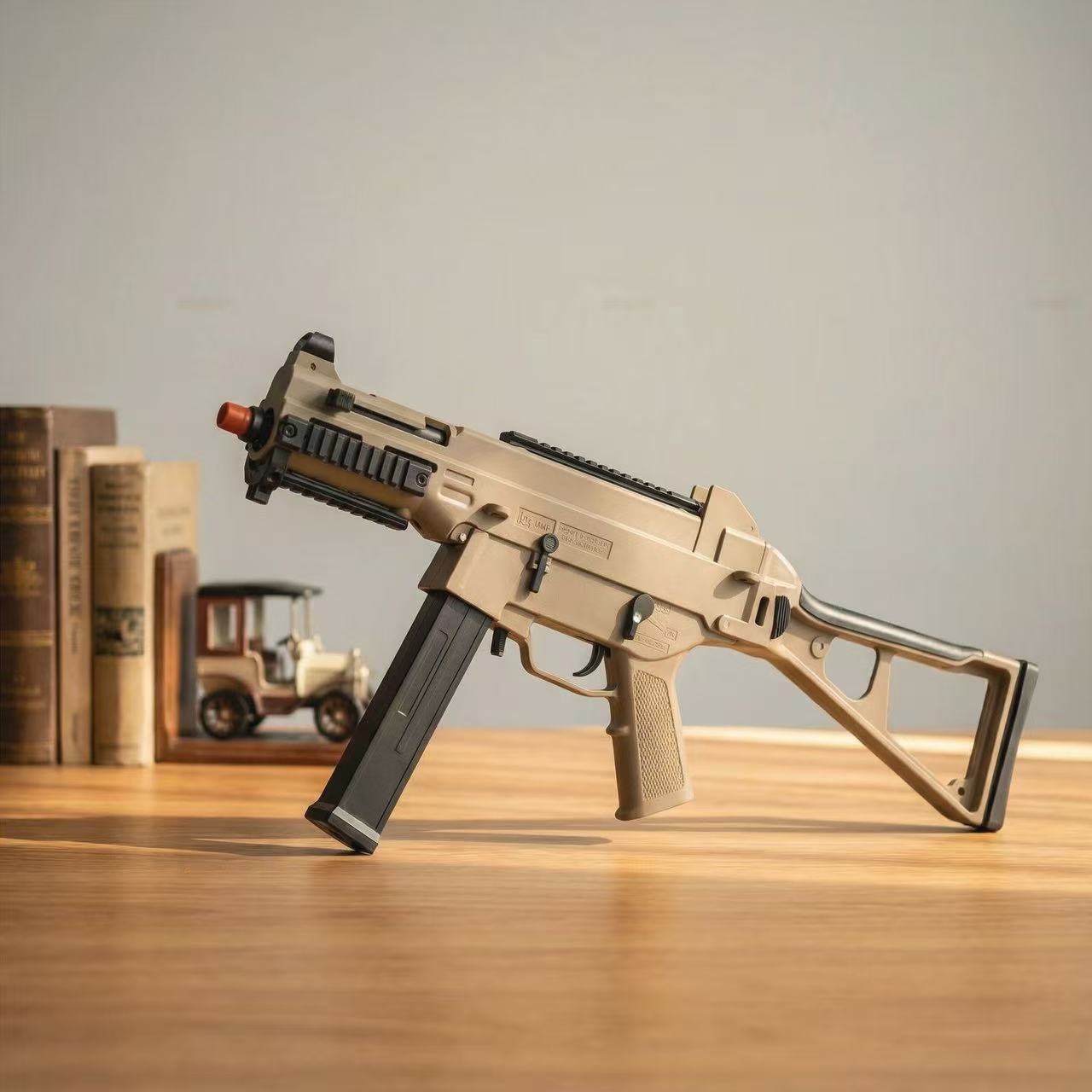 Henglifeng UMP45 Electric Gel Blaster