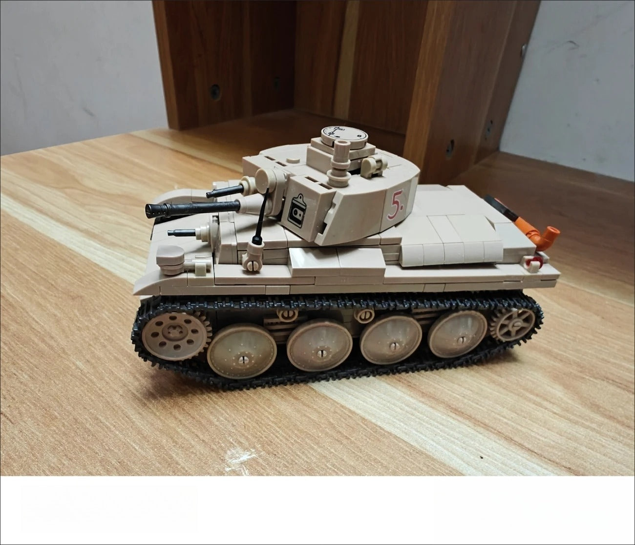 WWII 38(T)F Type Light Tank Military Building Block Model