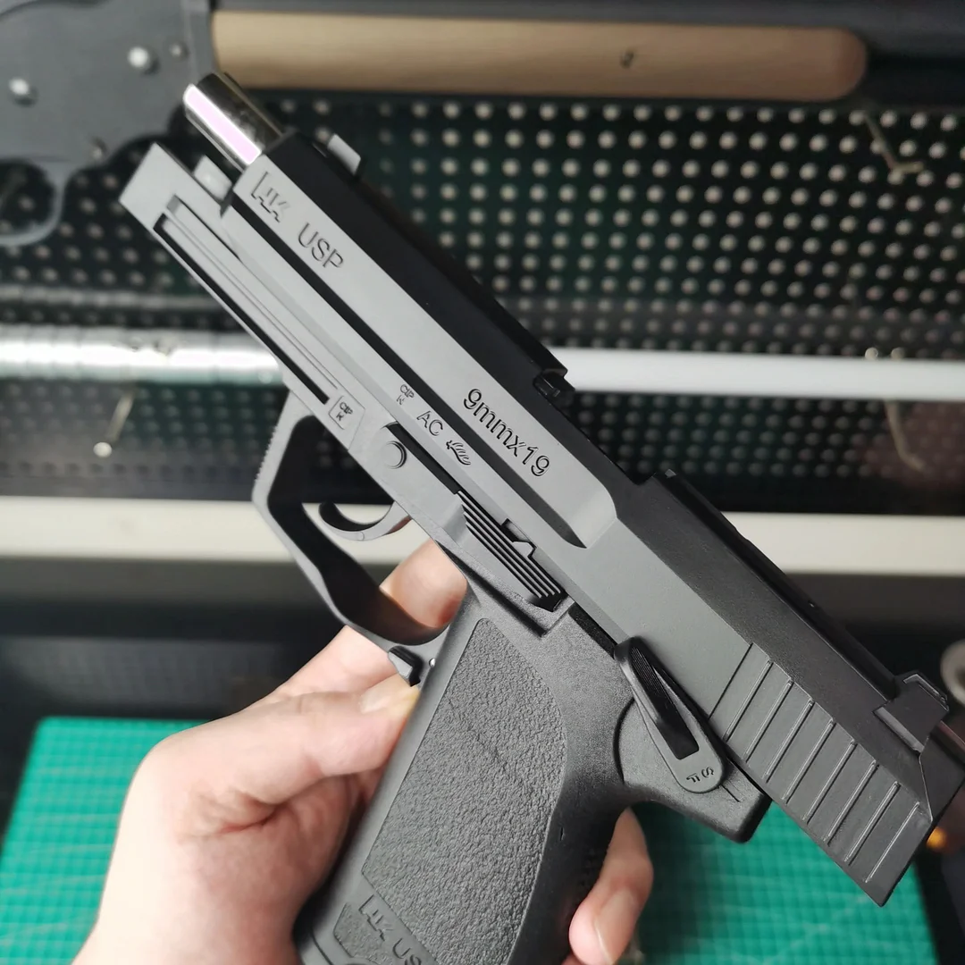usp-black-pistol