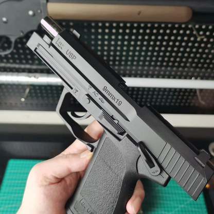 usp-black-pistol