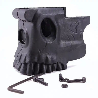 black-skull-grip