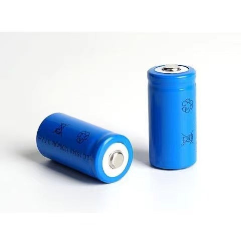 2 cells 3.7v rechargeable batteries