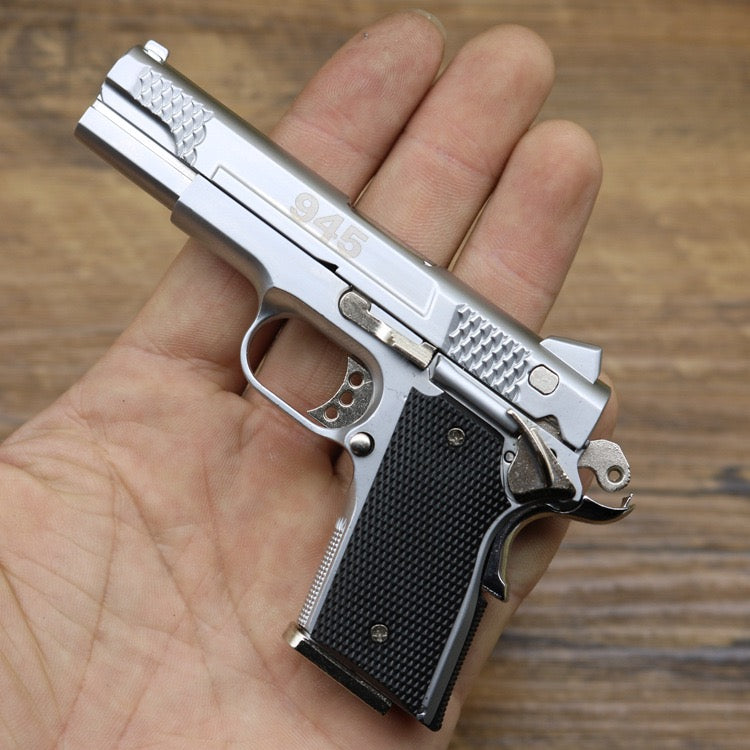 Colt 945 metal model