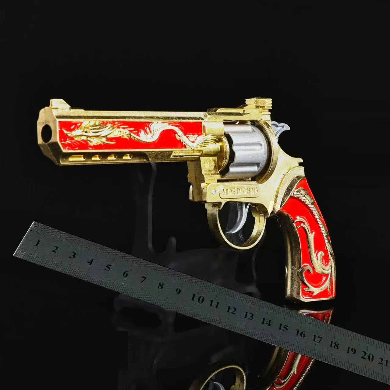 Golden revolver smashing cannon gun
