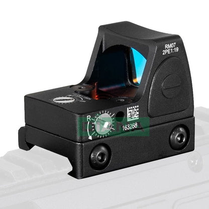 reverse-view-of-the-metal-red-dot-sight