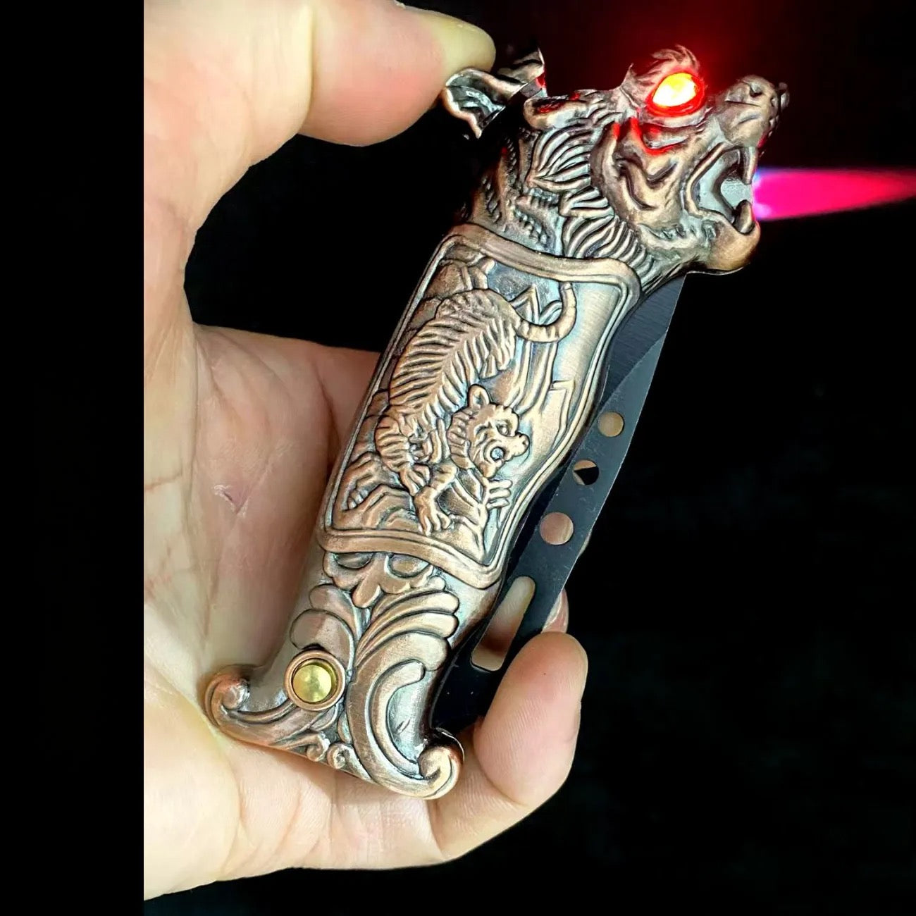 Tiger head red copper lighter