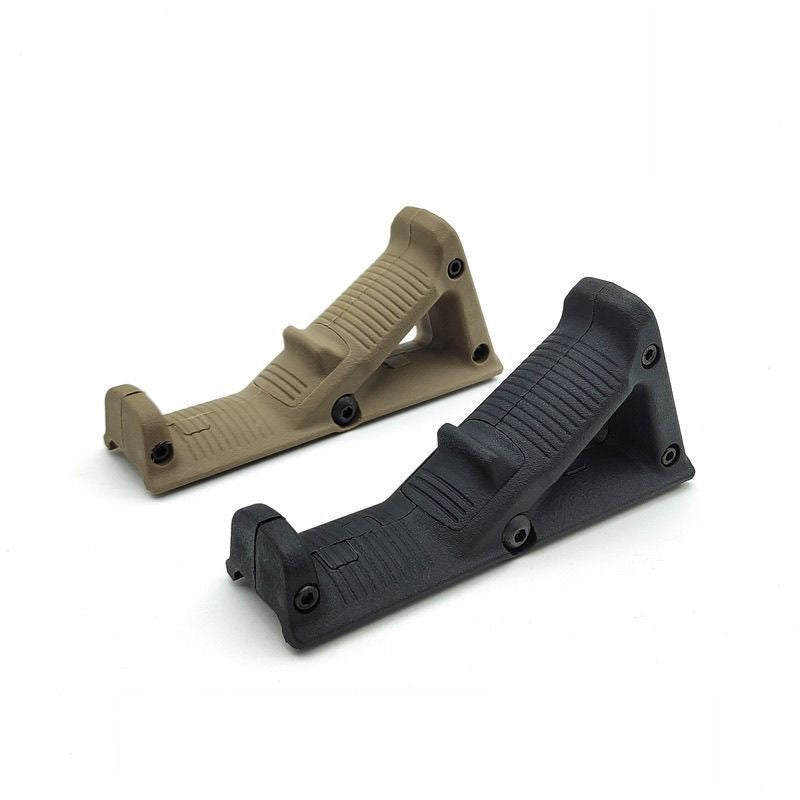 Nylon triangle grip