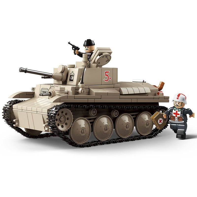 wwii-panzer-38-t-building-block-tank-model