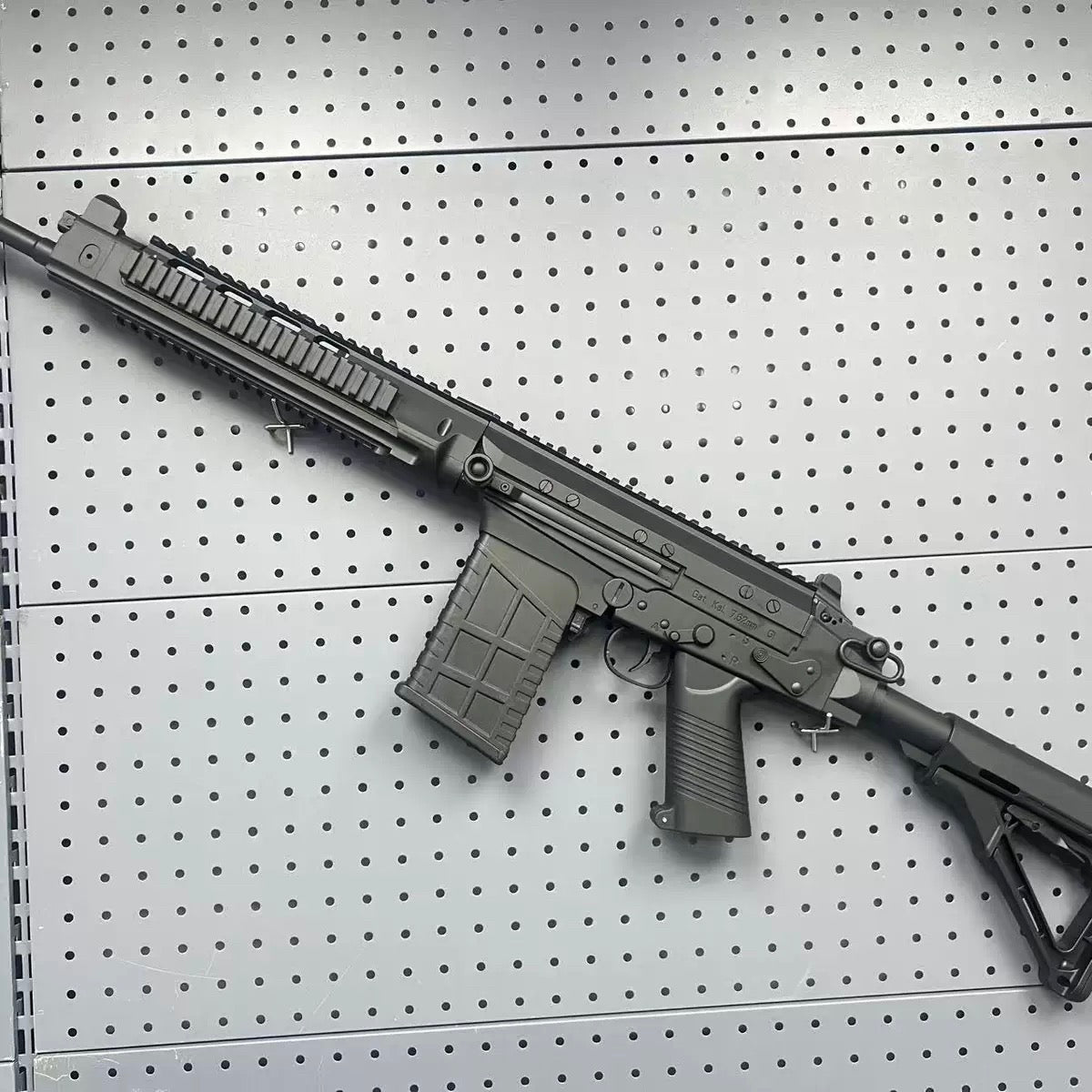 fal-sa58-black-gel-gun