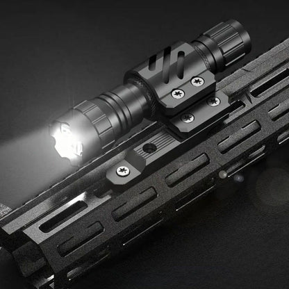 1500-lumen-metal-flashlight
