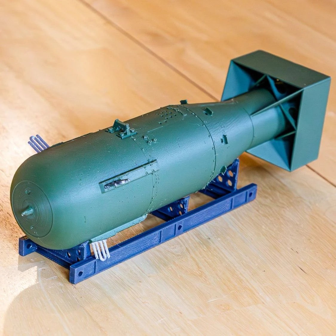 3d-printed-green-atomic-bomb-toy