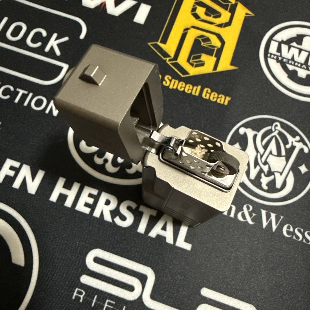 g17-lighter-interior