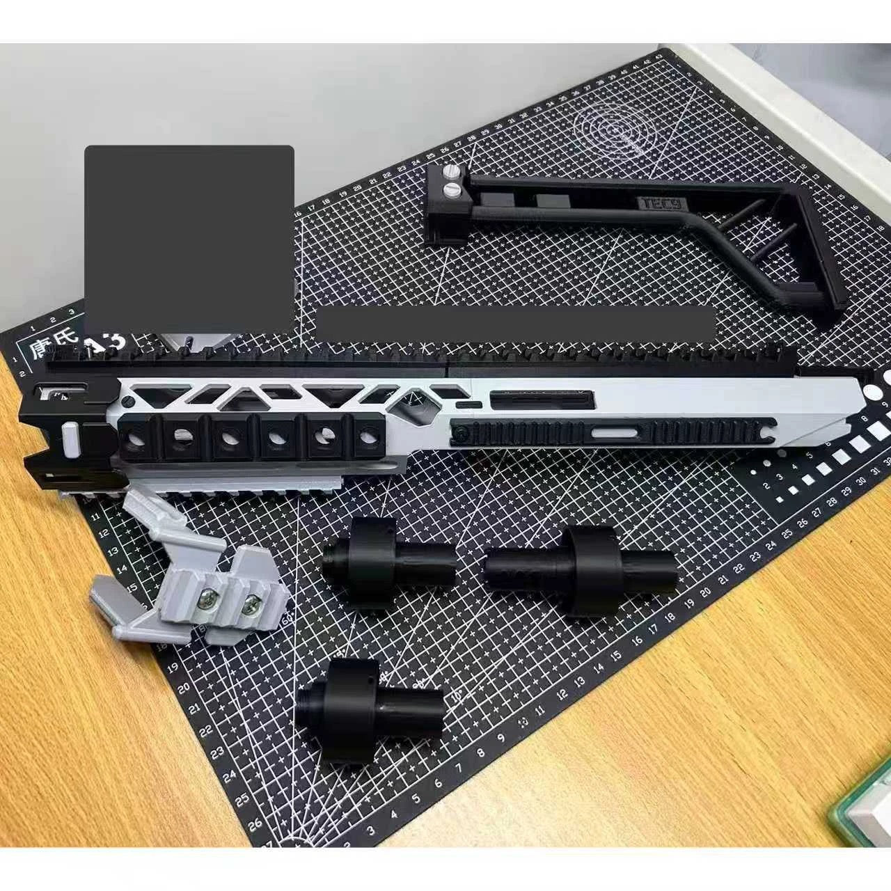 Handi TEC-9 3D Printing Sci-Fi Space Kit