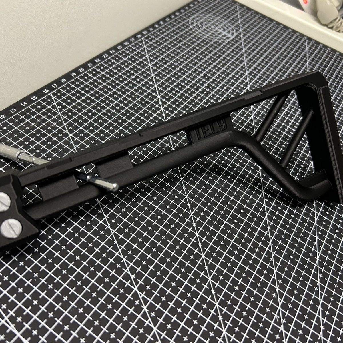 Handi TEC-9 3D Printing Sci-Fi Space Kit