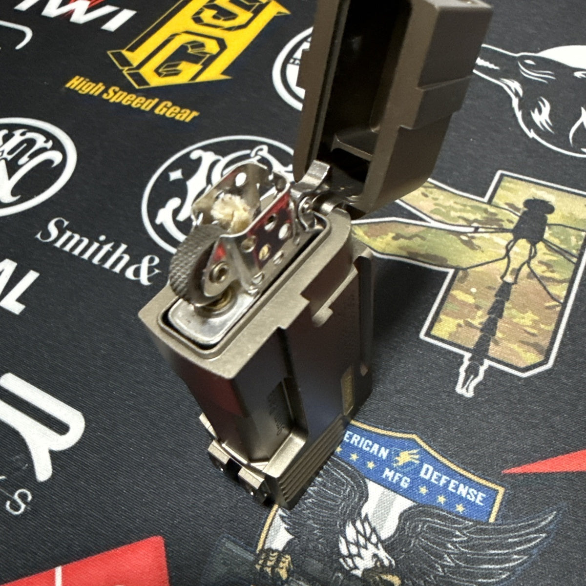 p226-lighter-internal-details