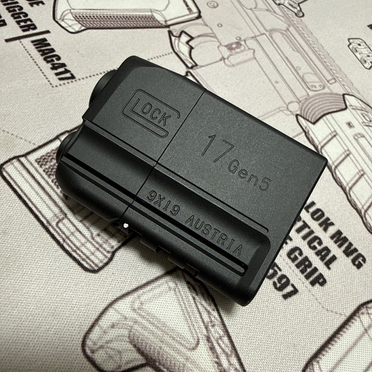 g17-short-black-lighter