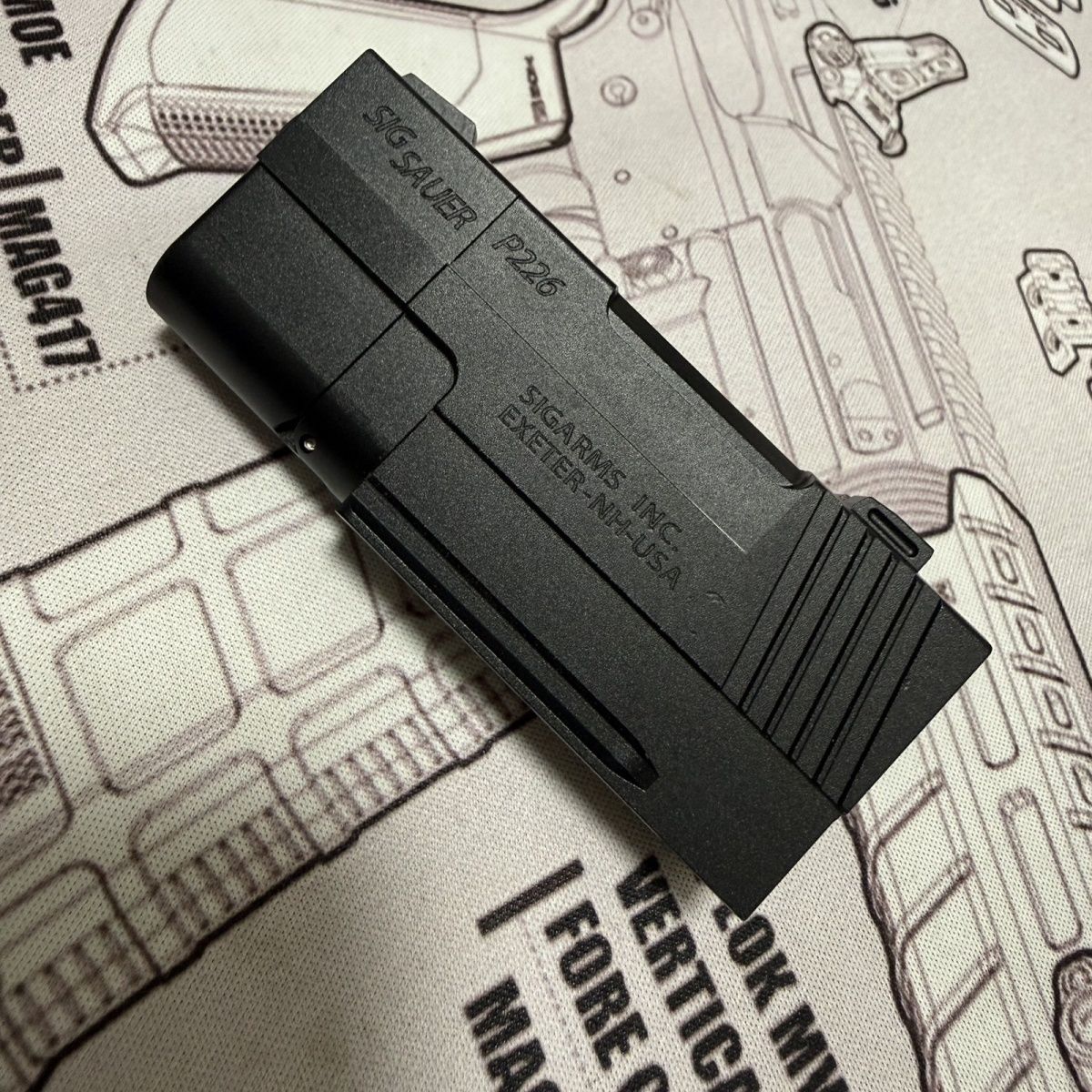 sig-sauer-p226-metal-lighter