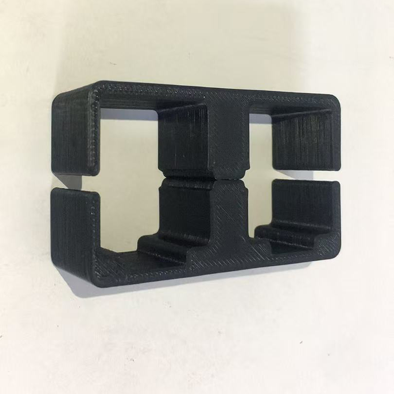 black-magazine-parallel-connector