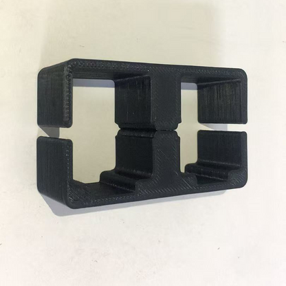 black-magazine-parallel-connector