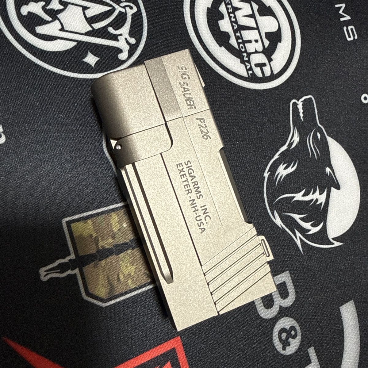 sig-sauer-p226-sand-lighter