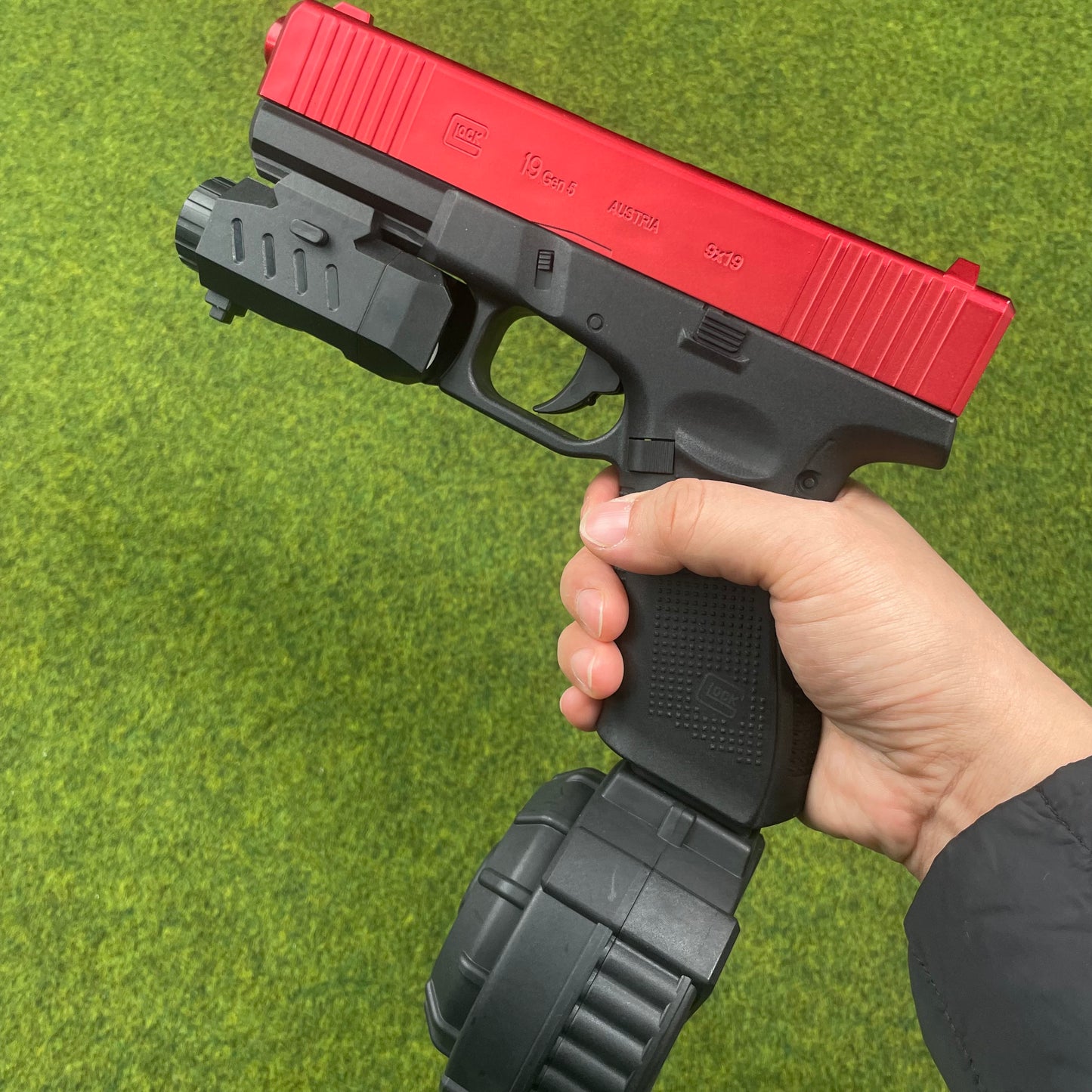 G19 Super High Speed Electric Continuous Firing Gel Blaster Toy Pistol