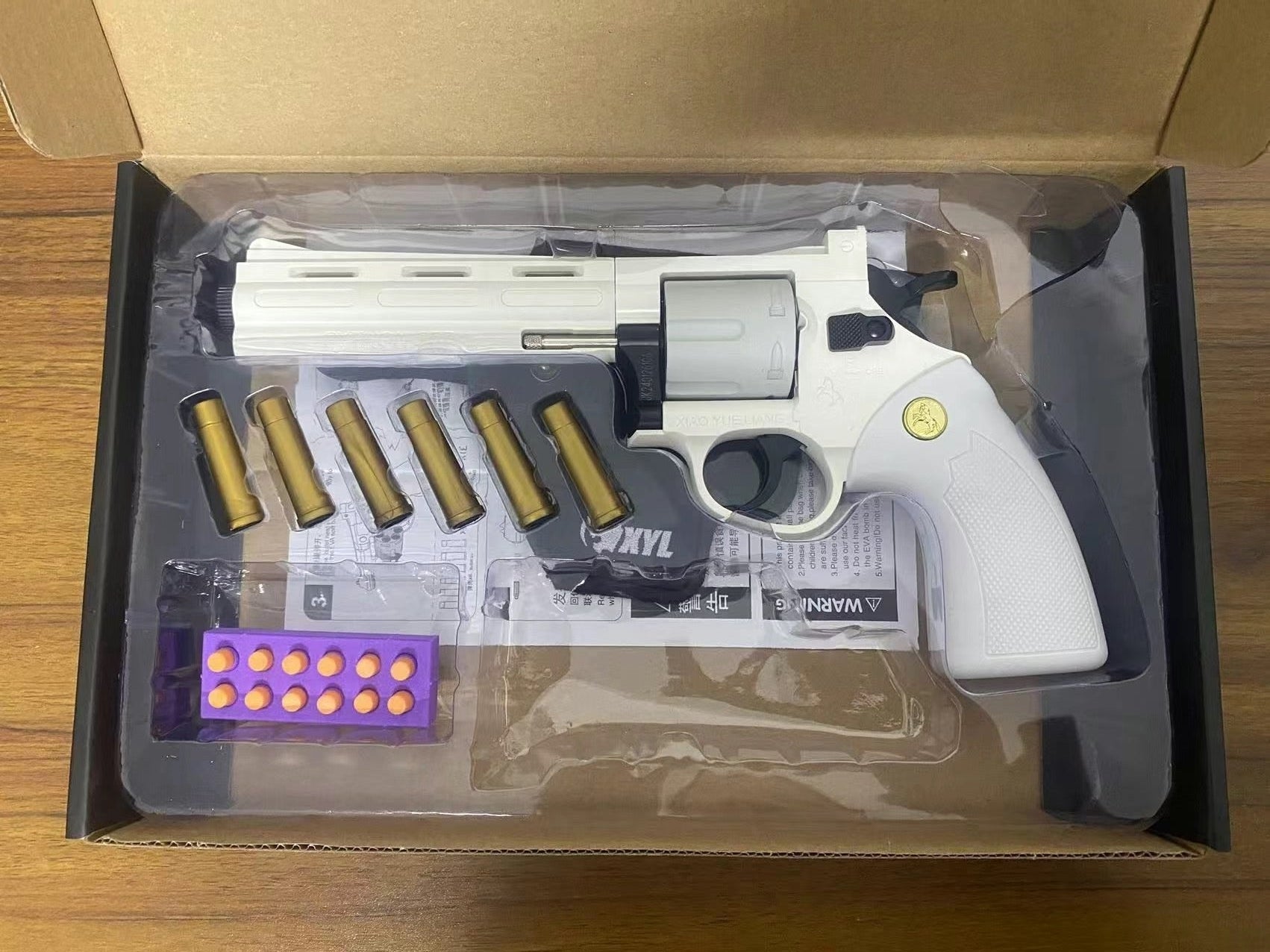 xyl-357-gray-white-revolver