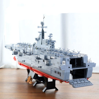 type-075-amphibious-assault-ship-assembly-toy