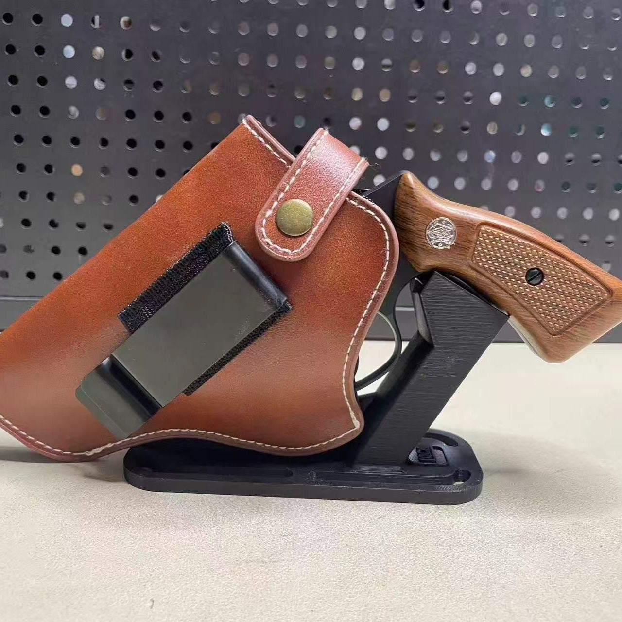 m36-holster-reverse-view